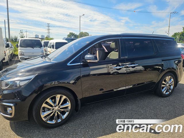 Kia Carnival из Кореи Encar