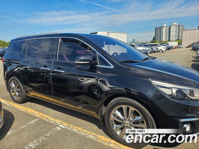 Kia Carnival из Кореи Encar
