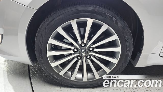 Kia K7 из Кореи Encar