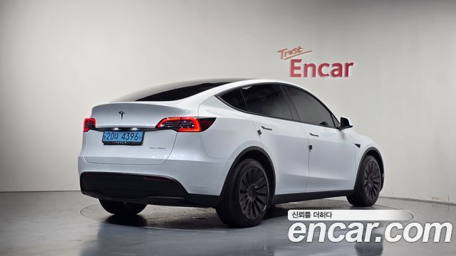 Tesla Model Y Long Range AWD — пробег 141 878 км — фото 2 из 5