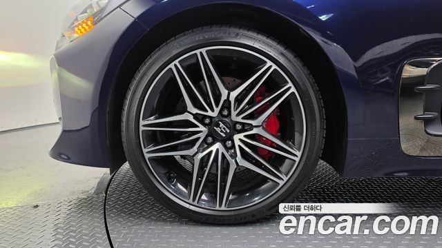 Kia Stinger из Кореи Encar