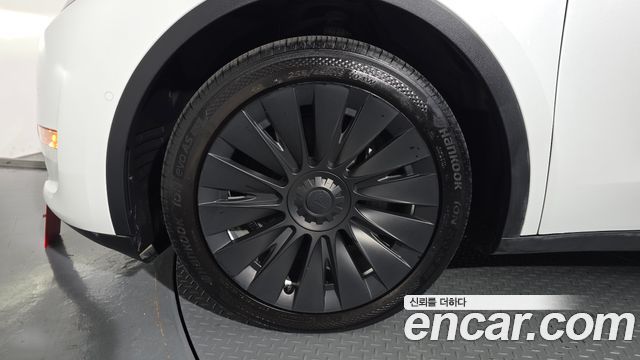 Tesla Model Y Long Range AWD — пробег 57 432 км — фото 5 из 5