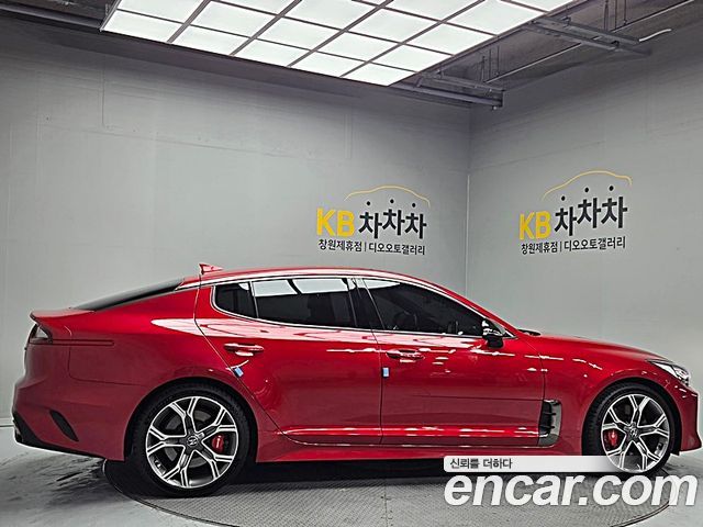Kia Stinger из Кореи Encar