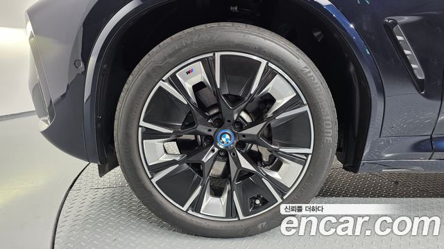 BMW iX3 M Sports — пробег 33 353 км — фото 5 из 5