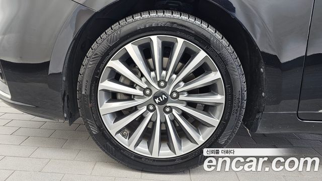Kia K7 из Кореи Encar