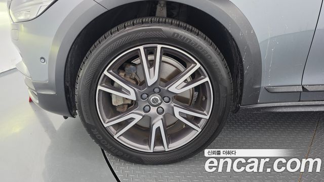 Volvo V90 T5 Pro AWD — пробег 165 500 км — фото 5 из 5