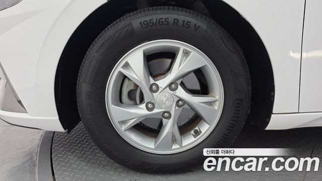 Hyundai AVANTE 1.6 Smart — пробег 100 885 км — фото 5 из 5