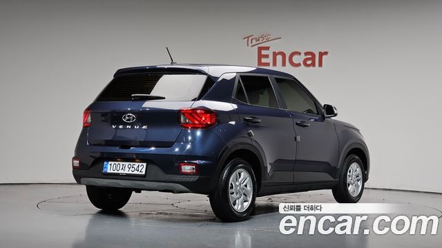 Hyundai Venue из Кореи Encar