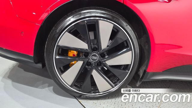 Audi e-tron GT из Кореи Encar