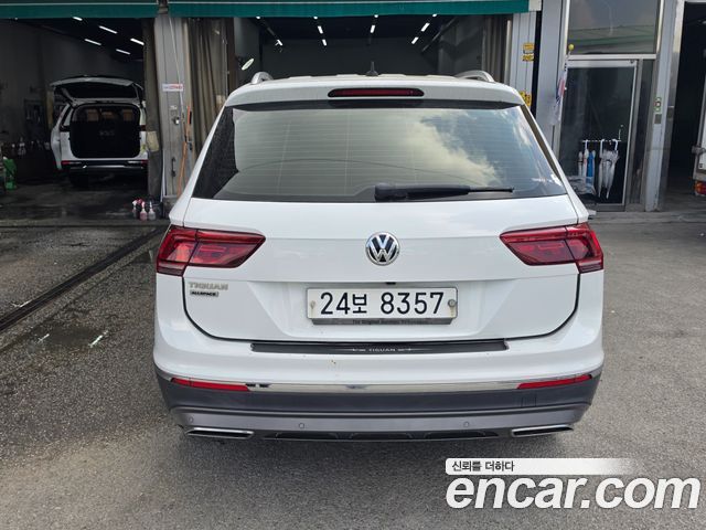 Volkswagen Tiguan 2.0 TDI Prestige — пробег 234 771 км — фото 5 из 5