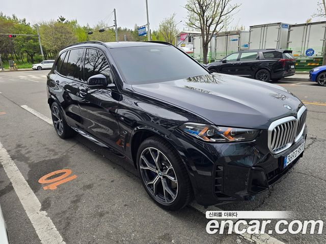 BMW X5 xDrive 40i M Sport — пробег 8 400 км — фото 2 из 5