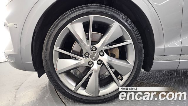 Genesis GV70 из Кореи Encar