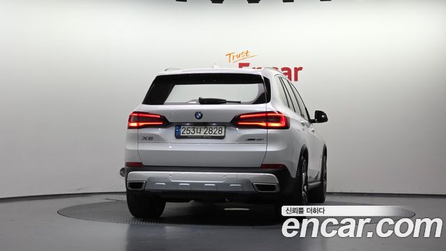 BMW X5 xDrive 40i xLine — пробег 85 385 км — фото 4 из 5