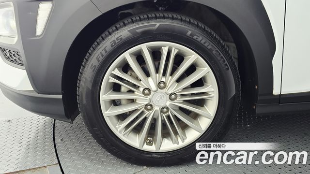 Hyundai Kona из Кореи Encar