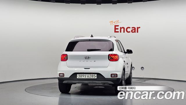 Hyundai Venue из Кореи Encar