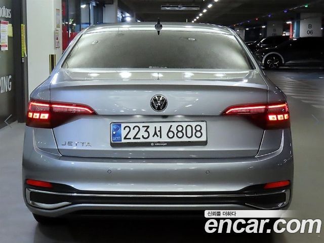 Volkswagen Jetta 1.5 TSI Prestige — пробег 9 369 км — фото 5 из 5
