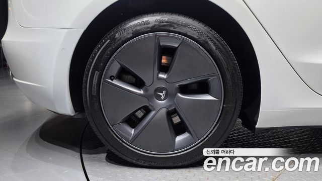 Tesla Model 3 Long Range AWD — пробег 61 040 км — фото 5 из 5