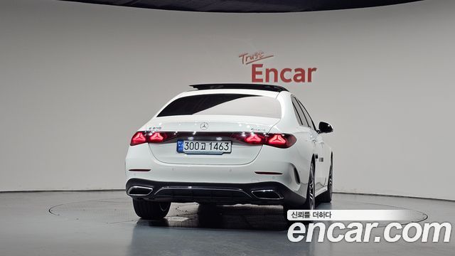 Mercedes-Benz E-Class E300 4MATIC AMG Line — пробег 68 970 км — фото 4 из 5