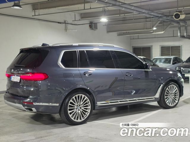 BMW X7 xDrive 40i Design Pure Excellence 6-Seater — пробег 47 000 км — фото 2 из 5