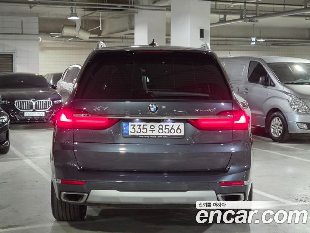 BMW X7 xDrive 40i Design Pure Excellence 6-Seater — пробег 47 000 км — фото 4 из 5