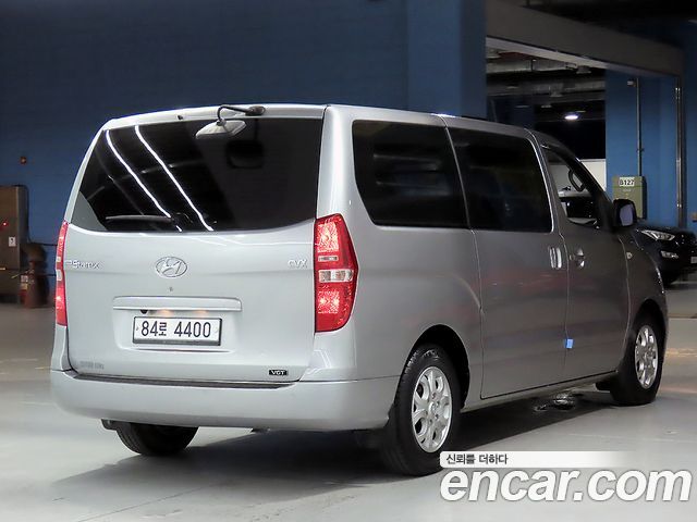 Hyundai Starex 3-Seater VAN CVX Luxury — пробег 185 805 км — фото 4 из 5