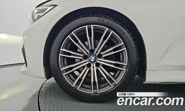 BMW 3-Series из Кореи Encar