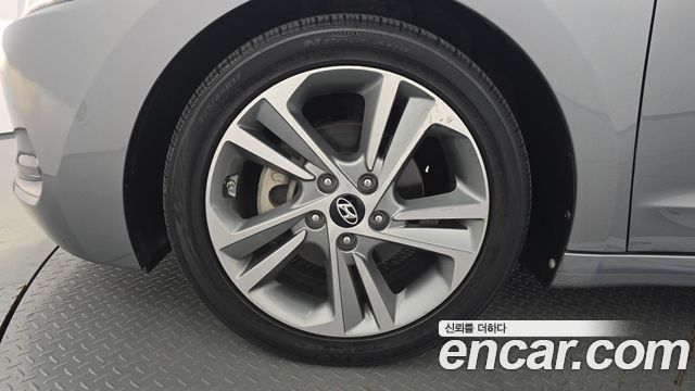 Hyundai AVANTE 1.6 GDI Premium — пробег 60 830 км — фото 5 из 5