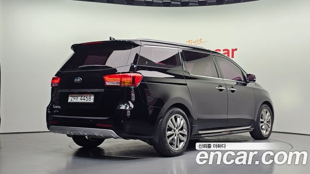 Kia Carnival из Кореи Encar