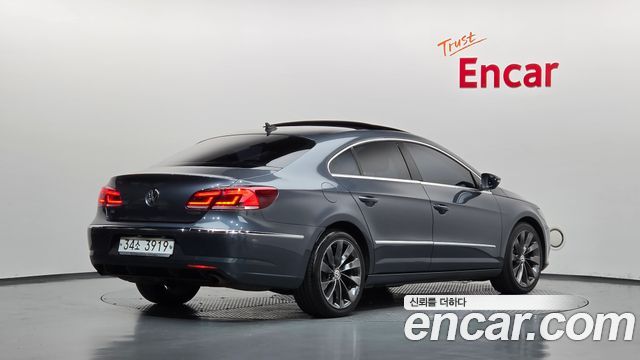 Volkswagen CC 2.0 TDI BlueMotion — пробег 134 407 км — фото 2 из 5