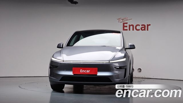 Tesla Model Y Premium Long Range AWD — пробег 10 км — фото 3 из 5
