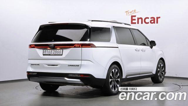 Kia Carnival из Кореи Encar
