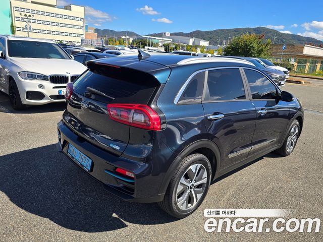 Kia Niro из Кореи Encar