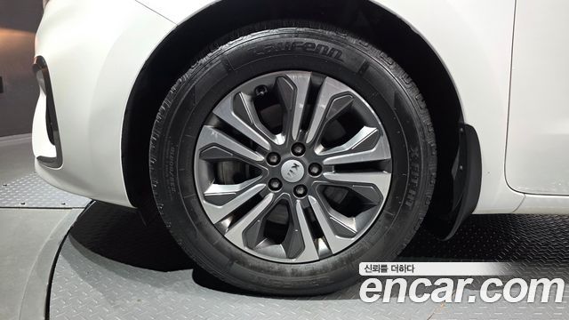 Kia Carnival 9-Seater Luxury — пробег 128 645 км — фото 5 из 5