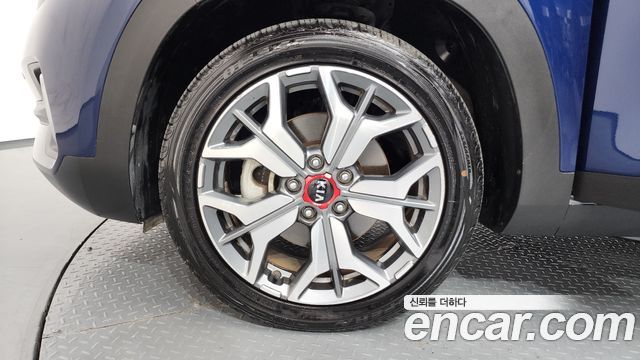 Kia Seltos из Кореи Encar