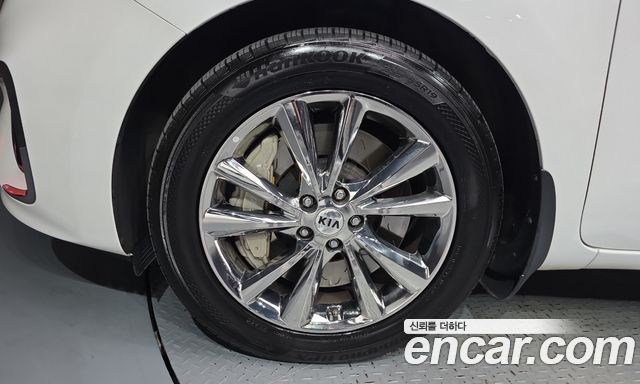 Kia Carnival 9-Seater Noblesse Special — пробег 152 416 км — фото 5 из 5