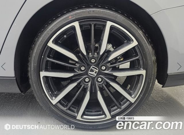 Honda Accord 2.0 Hybrid Touring — пробег 48 018 км — фото 5 из 5