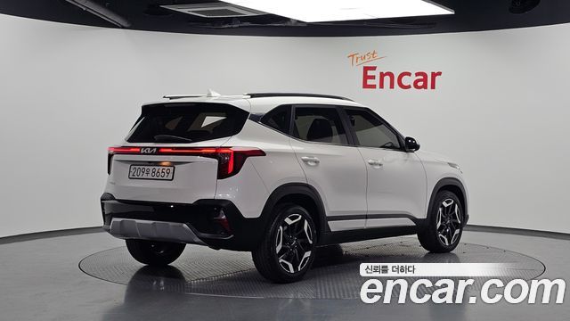 Kia Seltos из Кореи Encar