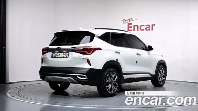 Kia Seltos из Кореи Encar