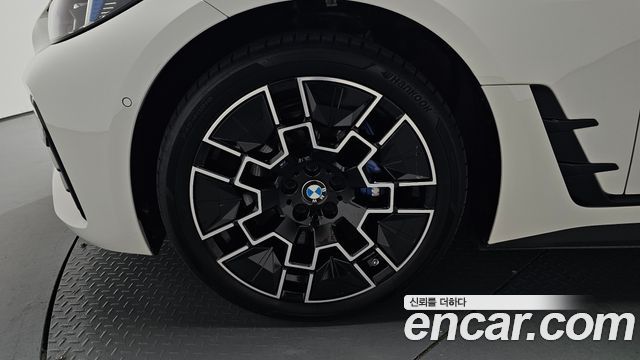 BMW i4 из Кореи Encar