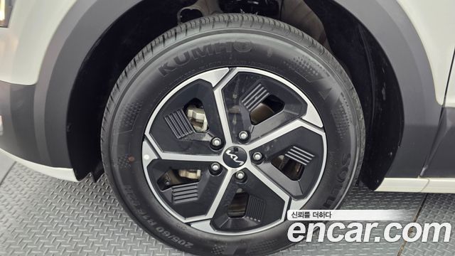 Kia Niro Prestige — пробег 72 080 км — фото 5 из 5