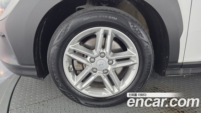 Hyundai Kona из Кореи Encar