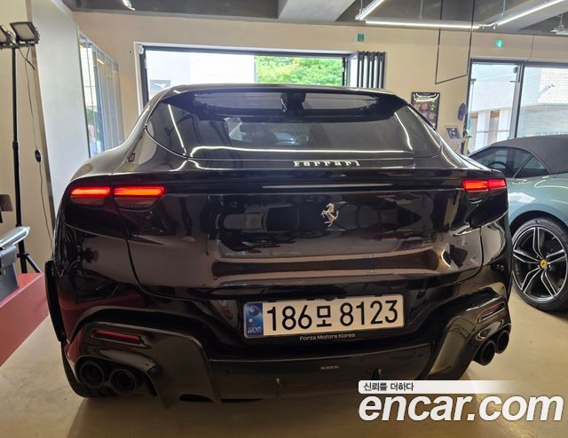 Ferrari Purosangue из Кореи Encar