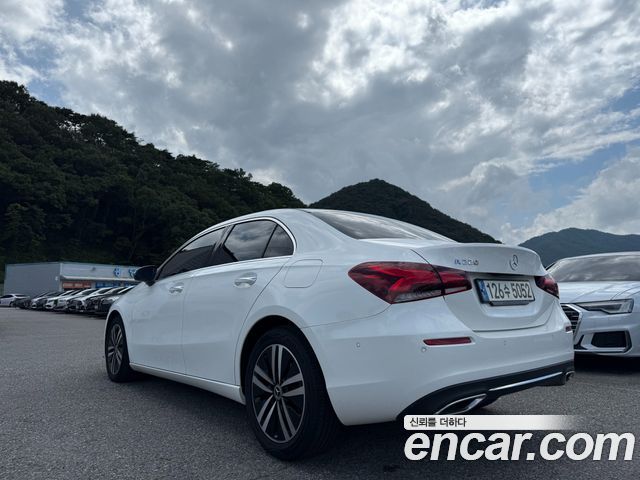 Mercedes-Benz A-Class из Кореи Encar