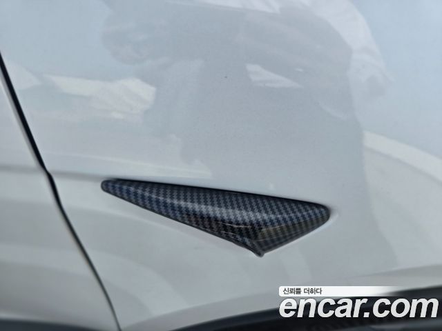 Tesla Model Y L Long Range AWD — пробег 10 797 км — фото 5 из 5