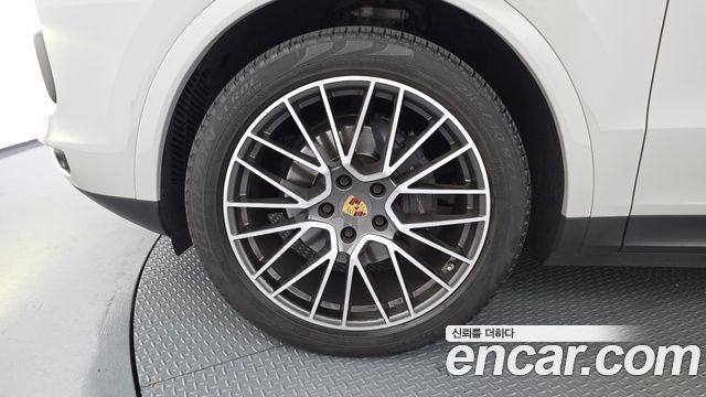 Porsche Cayenne 3.0 — пробег 37 978 км — фото 5 из 5
