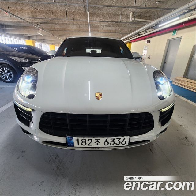 Porsche Macan 2.0 95B — пробег 56 500 км — фото 2 из 5