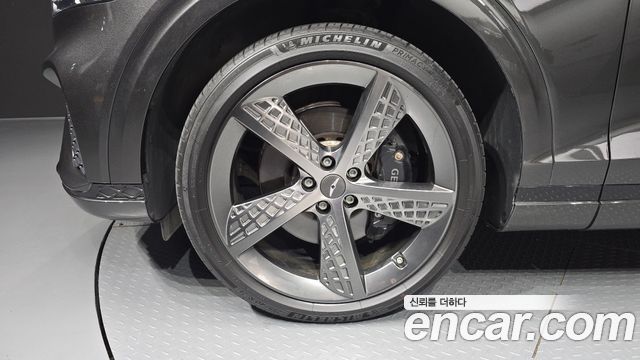 Genesis GV70 из Кореи Encar