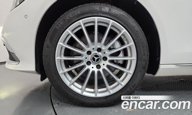 Mercedes-Benz E-Class E220d 4MATIC Exclusive — пробег 92 269 км — фото 5 из 5