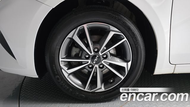 Kia K3 из Кореи Encar
