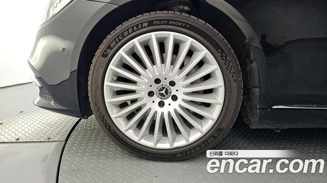 Mercedes-Benz S-Class S350L — пробег 107 497 км